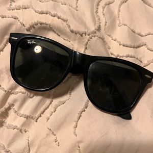Ray-ban black sunglasses